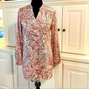 CHICO’S satin tunic, size 0, (U.S. size 4. Brand new with tags. Paisley print.😍